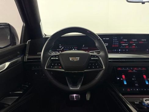 Used 2025 Cadillac Escalade V AWD/4WD image 36