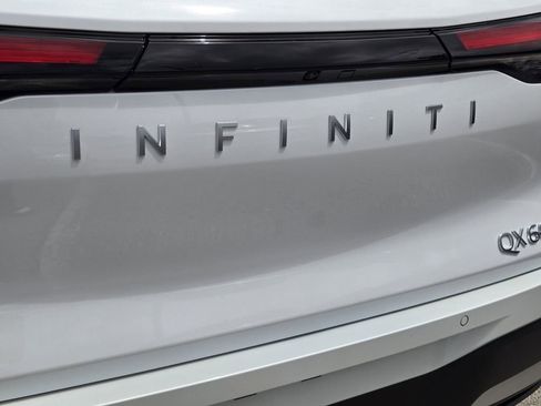New 2026 INFINITI QX60 Luxe w/ Cargo Package FWD image 10