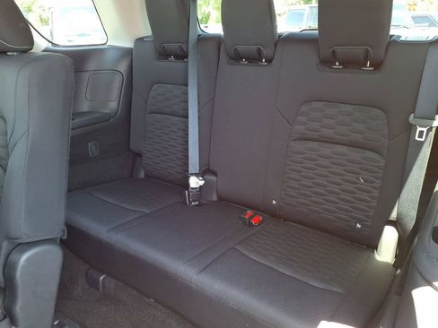 Used 2025 Nissan Pathfinder SV AWD/4WD image 24