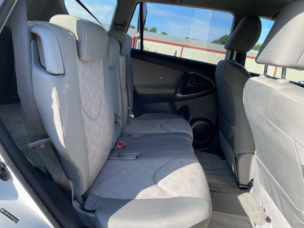 Used 2011 Toyota RAV4 4WD w/ Base L4 Extra Value Pkg image 17