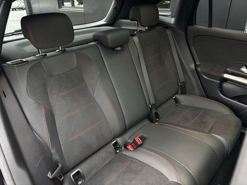 Used 2026 Mercedes-Benz GLA 250 4MATIC image 48