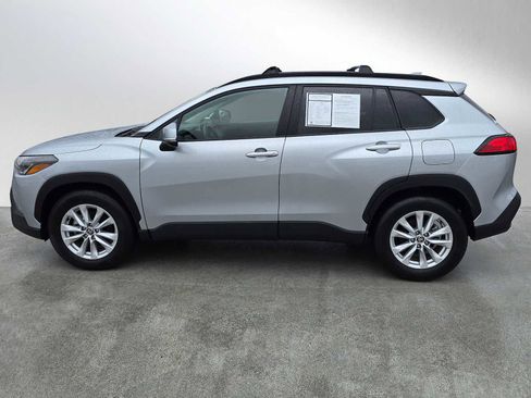 Certified 2023 Toyota Corolla Cross LE w/ Moonroof Package image 6