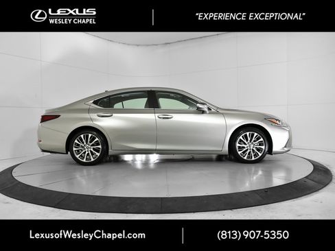 Used 2019 Lexus ES 350 Luxury image 4