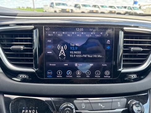 Used 2018 Chrysler Pacifica Touring Plus w/ S Appearance Package FWD image 19