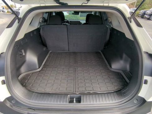 Used 2024 Kia Sportage LX image 14