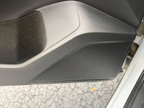 Used 2018 Volkswagen Tiguan SE FWD image 27