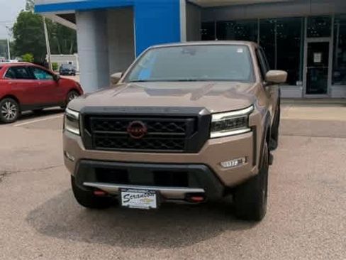 Used 2023 Nissan Frontier PRO-4X w/ Technology Package image 3