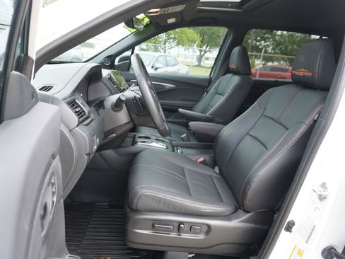 Used 2023 Honda Passport TrailSport image 7