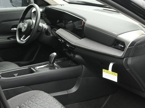 New 2026 Nissan Kicks SV w/ Cold Weather Package AWD/4WD image 6