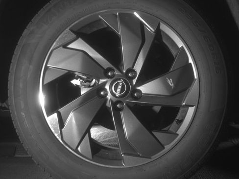 Used 2025 Nissan Rogue SV FWD image 15
