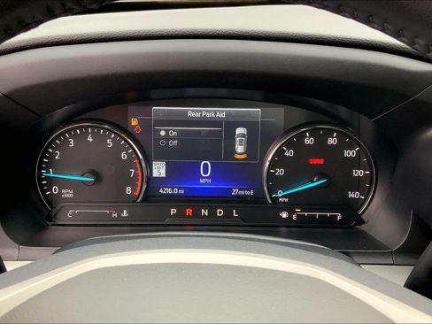 Used 2022 Ford Explorer XLT w/ Equipment Group 202A RWD image 27
