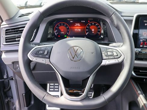 New 2025 Volkswagen Atlas Peak Edition SE image 25