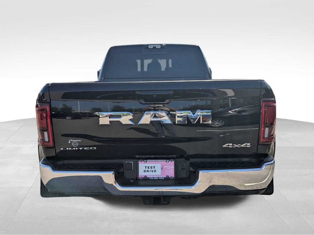 Used 2025 RAM 3500 Limited AWD/4WD image 5