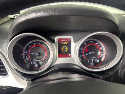 Used 2019 Dodge Journey SE w/ Connectivity Group image 17