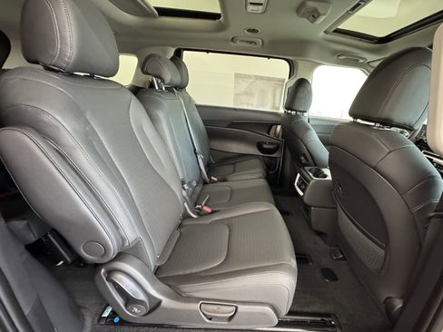 New 2026 Kia Carnival SX Prestige image 25