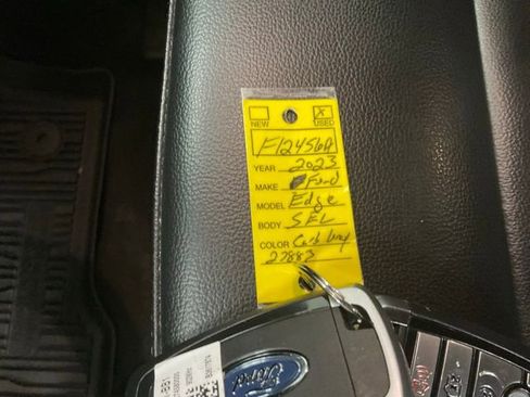 Used 2023 Ford Edge SEL w/ Convenience Package AWD/4WD image 14