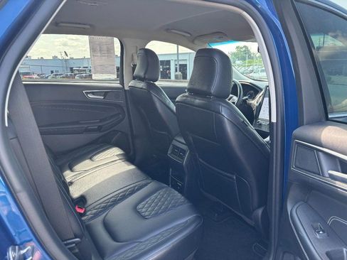 Used 2024 Ford Edge Titanium AWD/4WD image 12