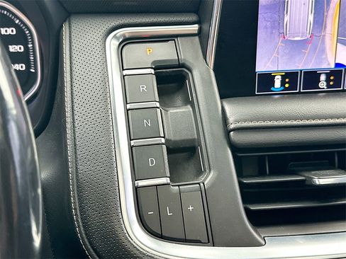 Used 2021 GMC Yukon AT4 w/ AT4 Premium Package image 22