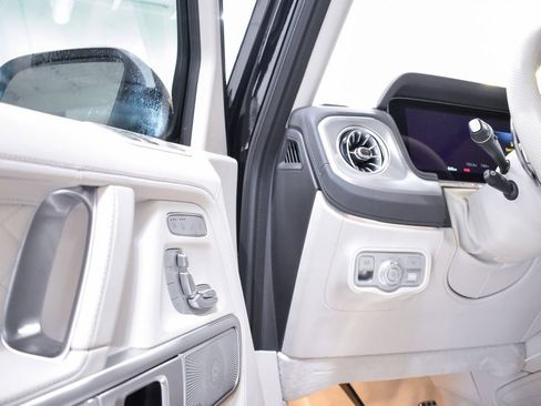 Certified 2026 Mercedes-Benz G 63 AMG 4MATIC image 14
