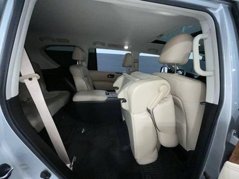 Used 2022 Nissan Armada SL w/ Captain's Chairs Package AWD/4WD image 31