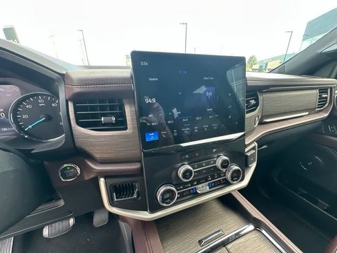 Used 2024 Ford Expedition Max Limited RWD image 21
