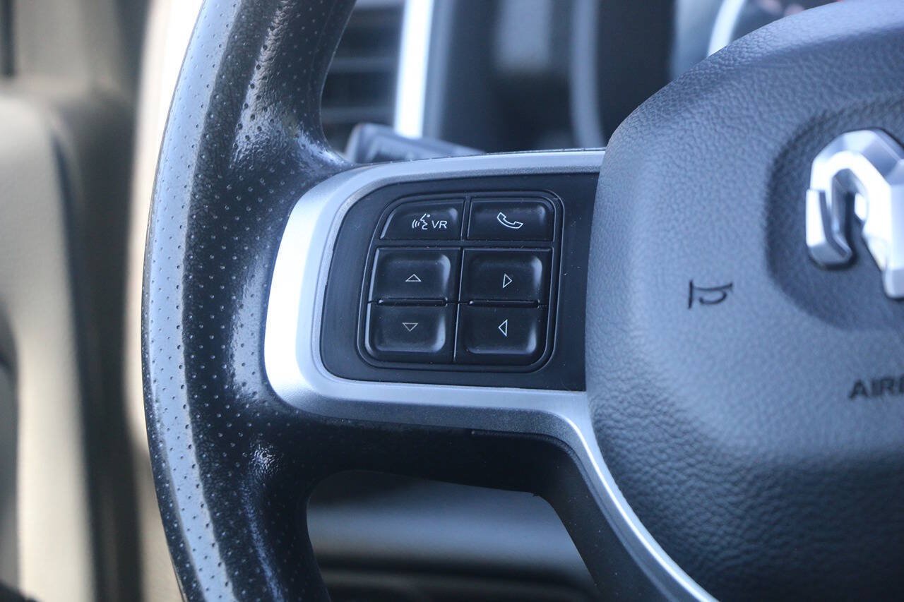 Used 2022 RAM 3500 Big Horn AWD/4WD image 16
