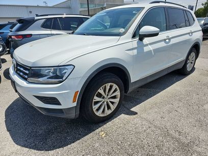 Used 2018 Volkswagen Tiguan SE