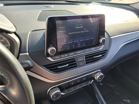 Used 2024 Nissan Altima 2.5 SR image 19