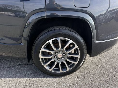 Used 2021 GMC Acadia Denali w/ Denali Ultimate Package AWD/4WD image 44