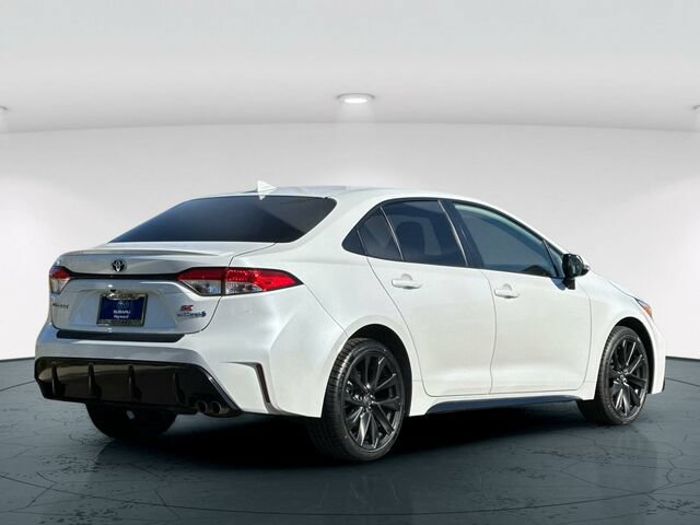 Used 2024 Toyota Corolla SE FWD image 6