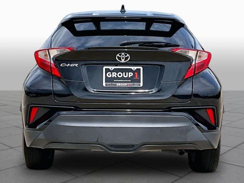 Used 2021 Toyota C-HR LE FWD image 5