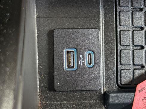 Used 2023 Ford Expedition Max Limited RWD image 32