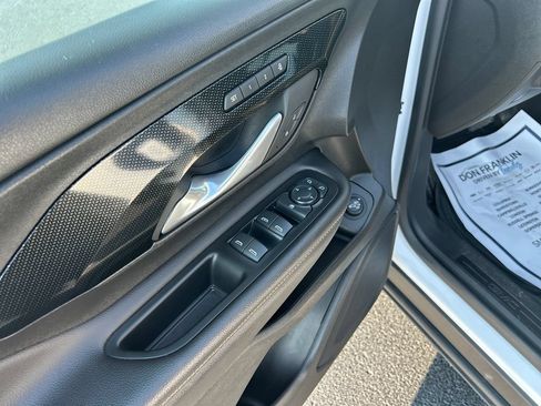 Used 2022 GMC Terrain AT4 AWD/4WD image 11