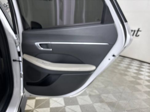 Used 2023 Hyundai Sonata SEL w/ Convenience Package FWD image 25