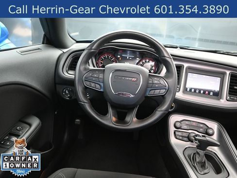 Used 2023 Dodge Challenger SXT w/ Blacktop Package image 29