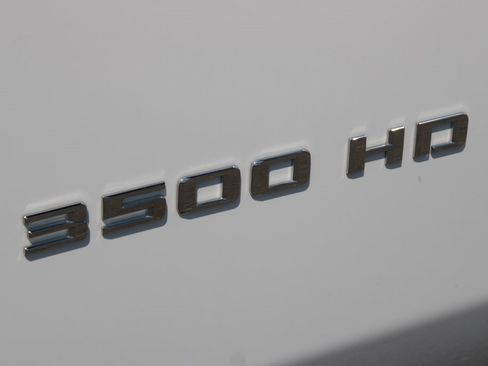 Used 2022 Chevrolet Silverado 3500 W/T image 42