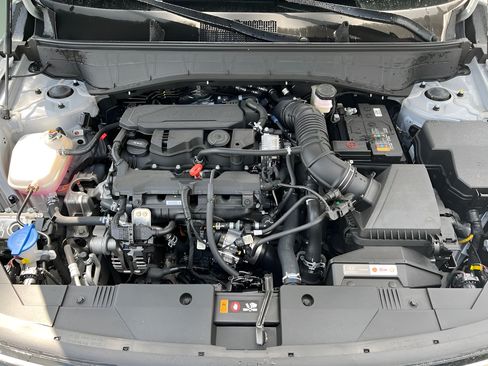 Used 2026 Hyundai Kona Limited AWD/4WD image 9