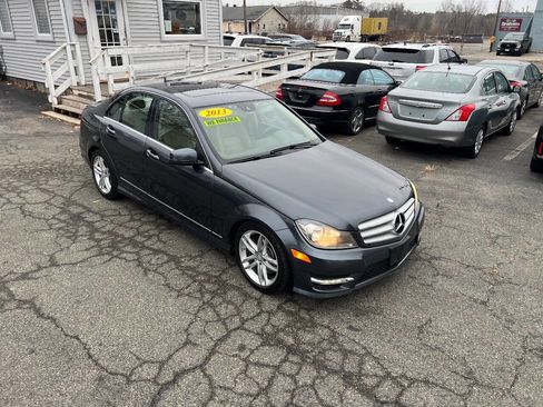 Used 2013 Mercedes-Benz C 300 4MATIC Sedan image 3