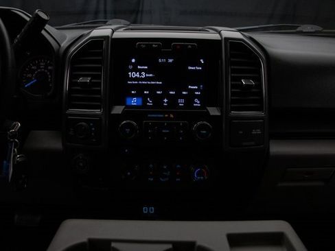 Used 2017 Ford F150 XLT w/ Equipment Group 302A Luxury image 22