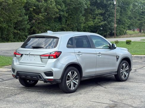 Used 2021 Mitsubishi Outlander Sport ES FWD image 4