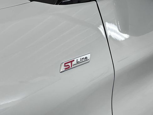 New 2026 Ford Explorer ST-Line w/ ST-Line Street Pack image 19