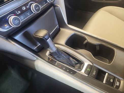 Used 2021 Honda Accord LX image 26