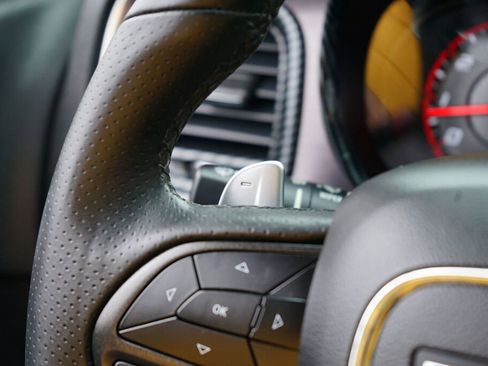 Used 2018 Dodge Charger R/T w/ Blacktop Package image 16