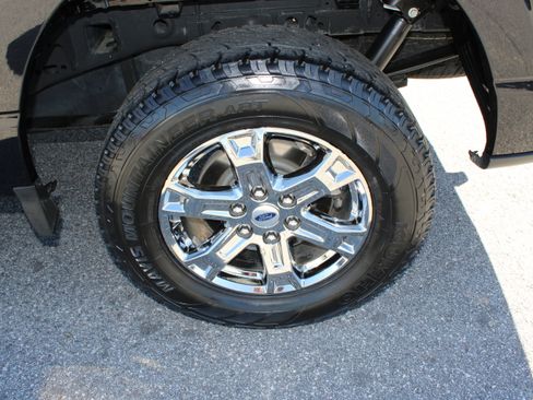 Used 2022 Ford F150 XLT w/ Equipment Group 302A High image 11