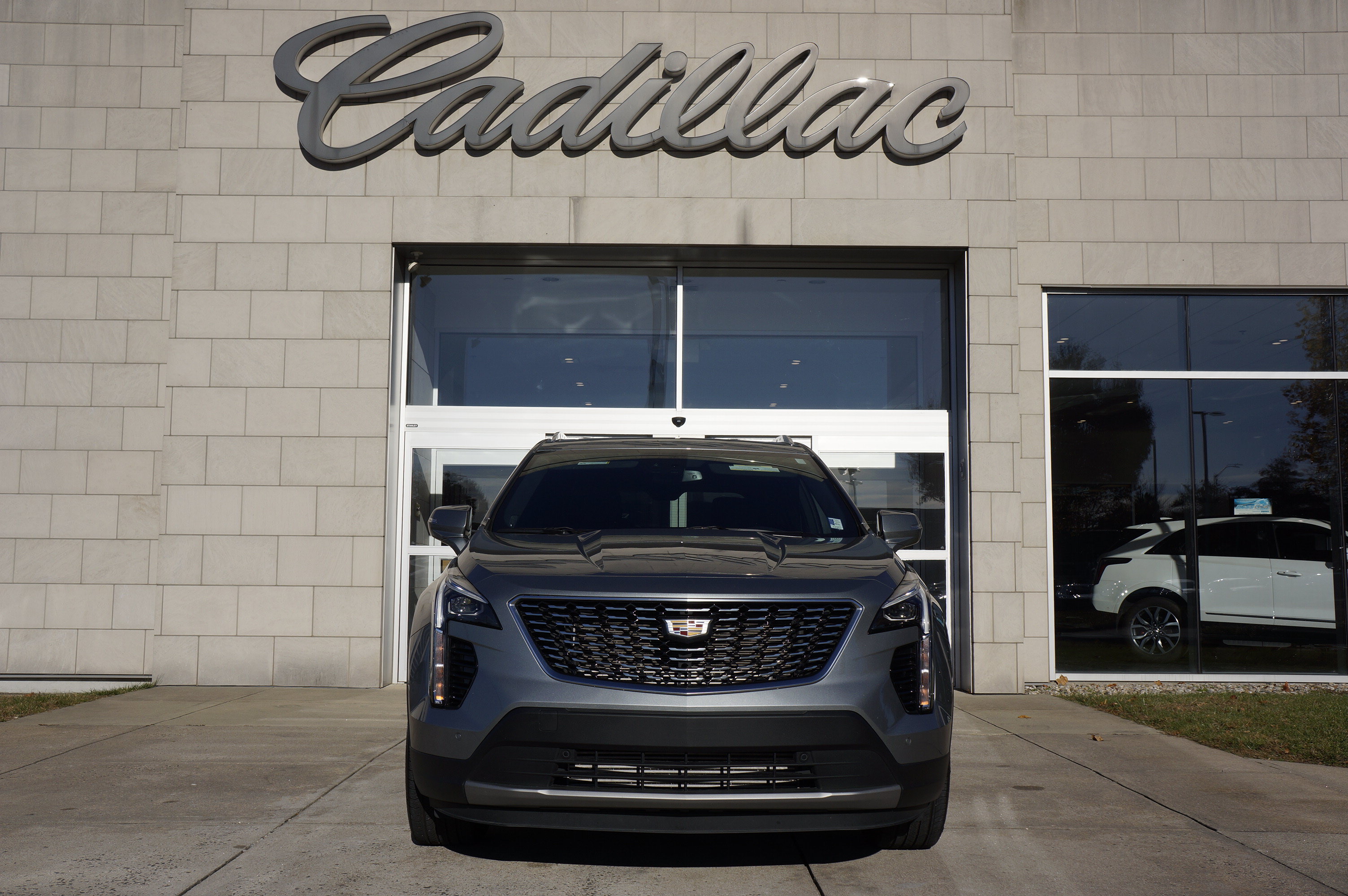 Used 2023 Cadillac XT4 Premium Luxury w/ Cold Weather Package AWD/4WD image 13