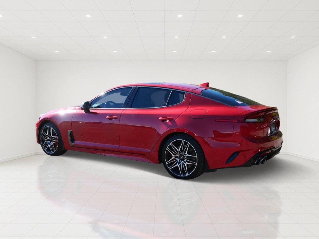 Used 2022 Kia Stinger GT2 AWD/4WD image 4