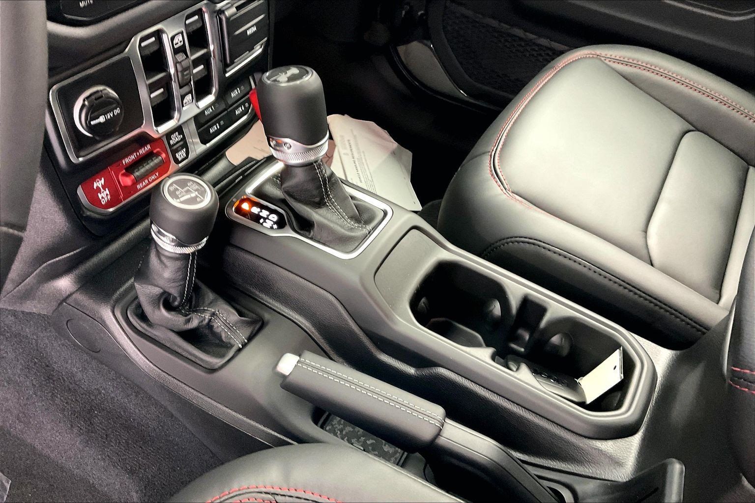 New 2027 Jeep Wrangler Unlimited Rubicon AWD/4WD image 8