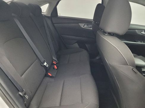 Used 2021 Kia Forte LXS FWD image 19