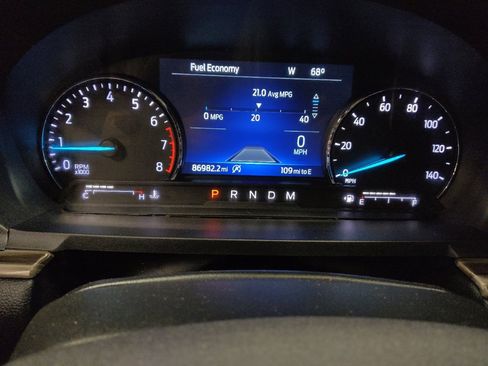 Used 2020 Ford Explorer Limited image 23