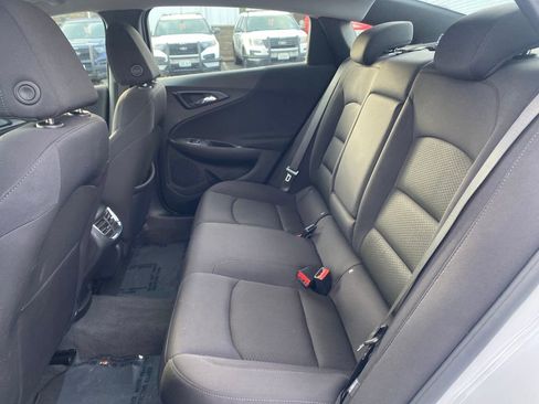 Used 2023 Chevrolet Malibu LT image 9